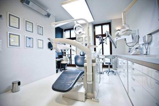 Stomatologia Kamienica 25